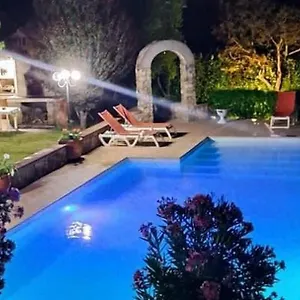Nido Del Merlo 2*, Santomato Italia
