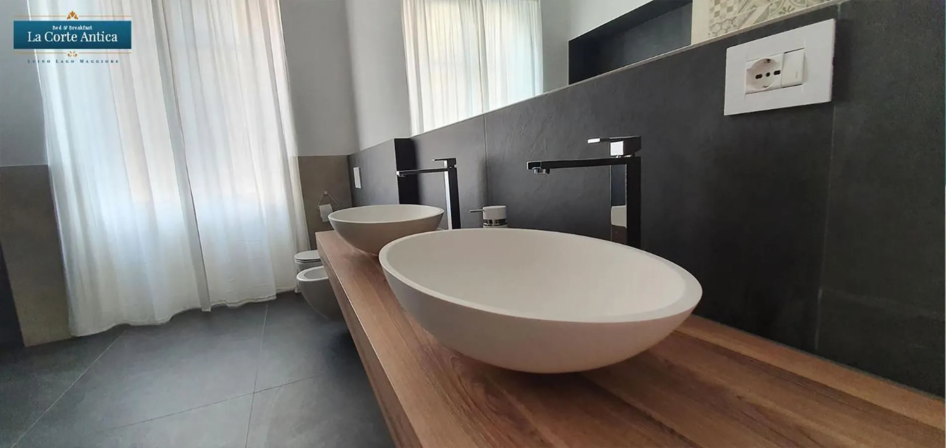 B&B La Corte Antica - Luino Lago Maggiore 0*,  إيطاليا